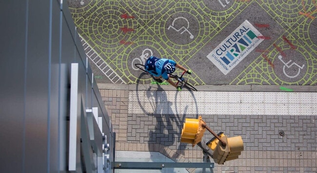 Building Photo - 747 N College Ave