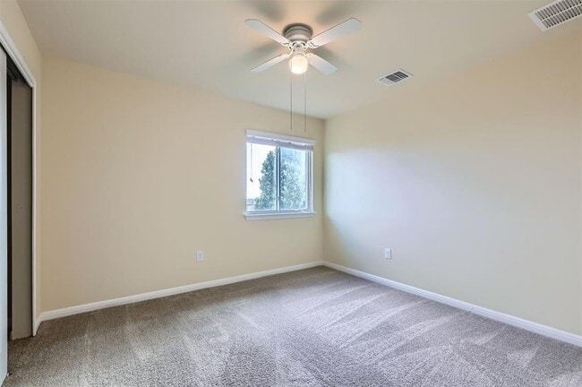 Building Photo - 112 Sabine River Dr