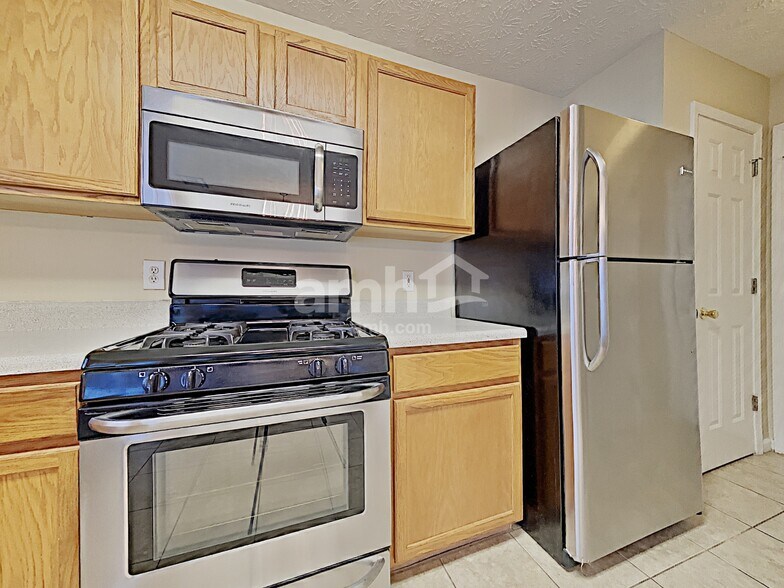 Building Photo - 836 Windcroft Cir NW