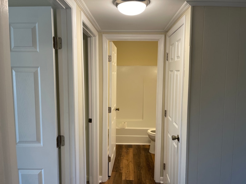 Building Photo - 539 E Morgan St