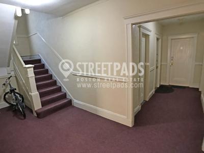 Building Photo - 1 bedroom in Boston MA 02134