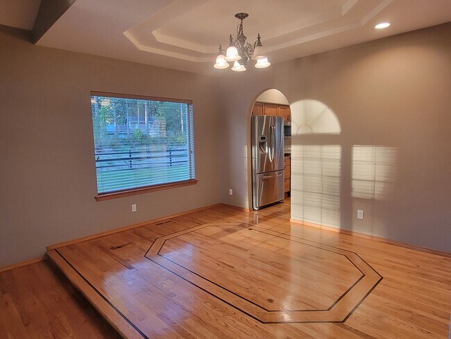 Building Photo - Beautiful Home on Gated Property