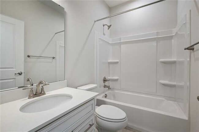 Building Photo - 204 Scenic Dr