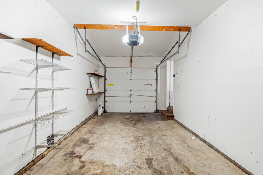 Building Photo - 99 Thoreau Dr