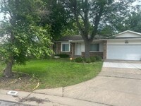 Building Photo - 3119 N Bayberry St