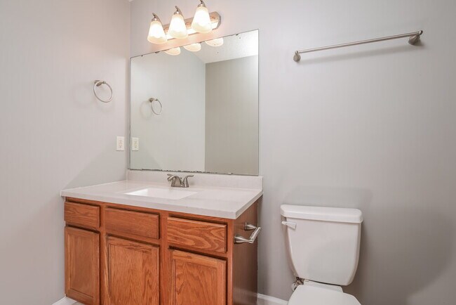 Building Photo - 8108 Inverbrass Ct