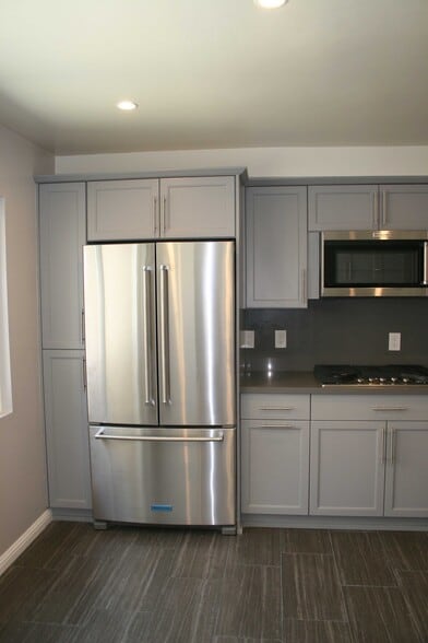 Building Photo - 13065 Mindanao Way