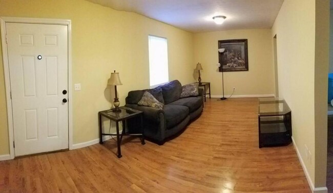 Primary Photo - 223 Cherry Ave