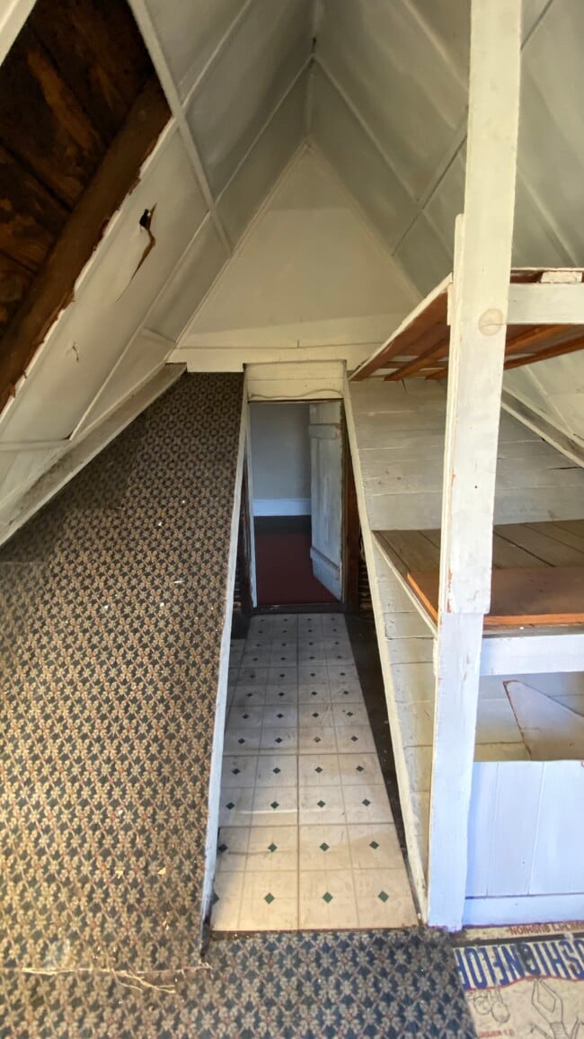 Building Photo - 401 1st Ave