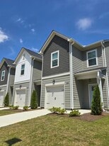 Building Photo - Brightside at Cloverleaf