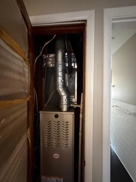 Building Photo - 914 E David Langan Dr