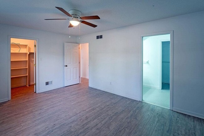 Building Photo - 12618 Lockerbie Cir