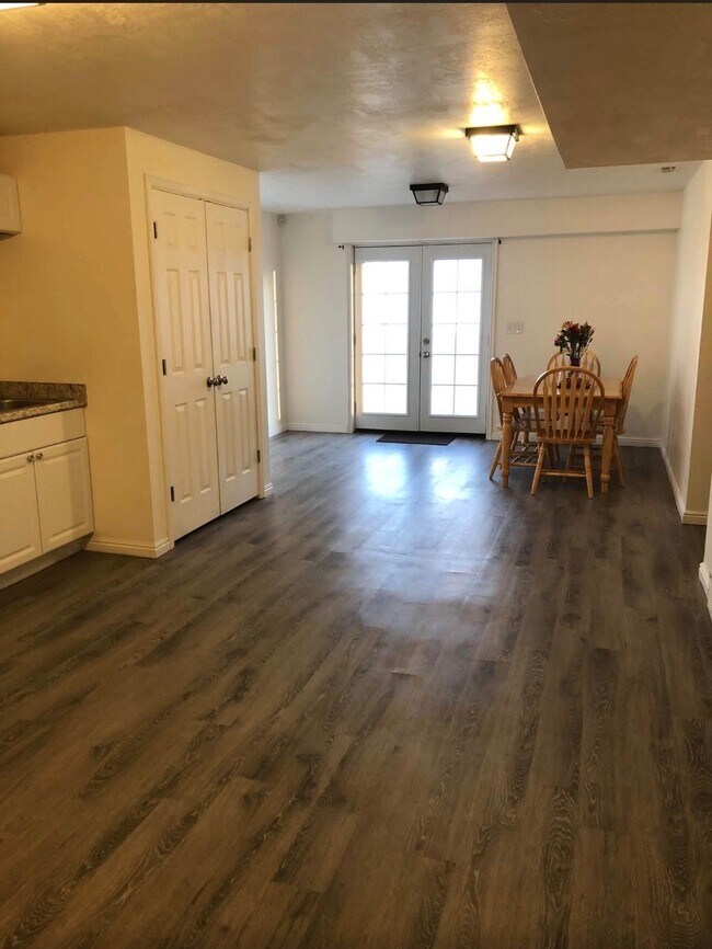 Building Photo - 3276 Cedar Grove Ln