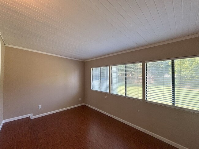 Building Photo - Charming 2 Bedroom House in Sacramento