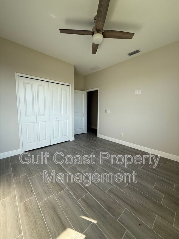 Building Photo - 1229 NE 19th Ave