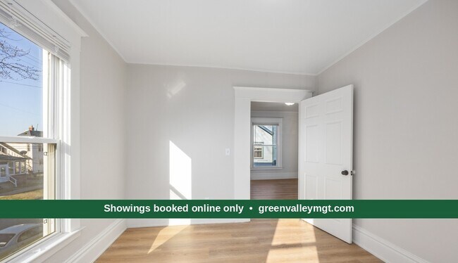 Building Photo - 743 Crosby St NW