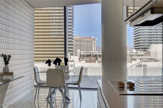 Building Photo - 3726 S Las Vegas Blvd