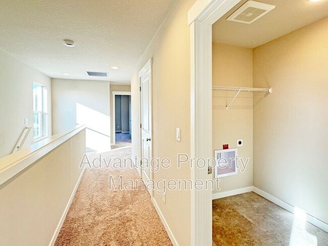 Building Photo - 5025 NW Torchcrest Pl