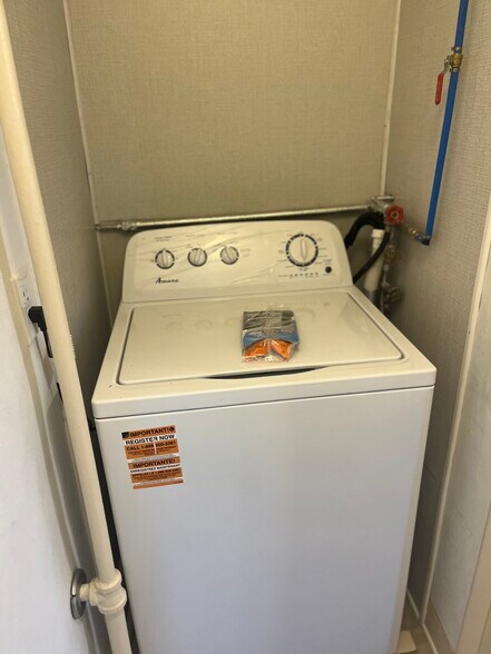 Building Photo - 508 New St