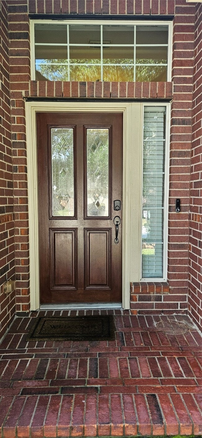 Building Photo - 23319 W Pine Ivy Ln