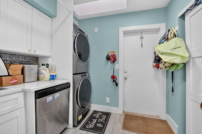 Building Photo - 23201 Boca Club Colony Cir