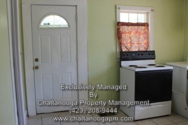 Building Photo - 722 Carden Ave