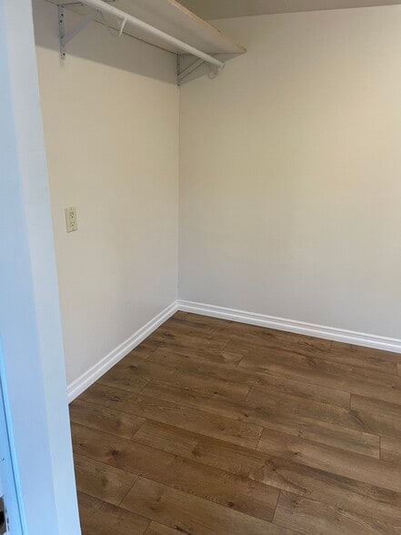 Bonus room - 4659 34th St