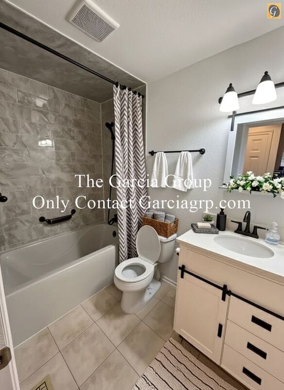 Building Photo - 14465 SE Bevington Ct