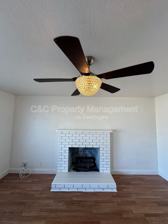 Building Photo - 1126 Granada Ave