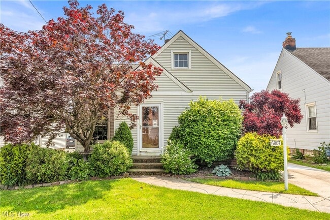 Primary Photo - 5807 Orchard Ave
