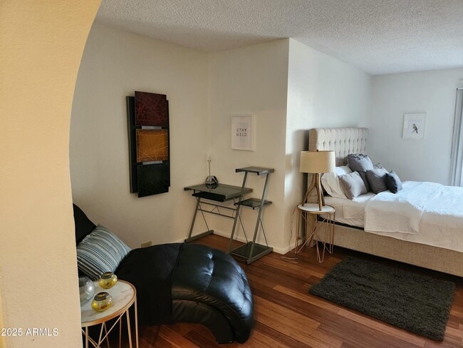 Building Photo - 7557 N Dreamy Draw Dr