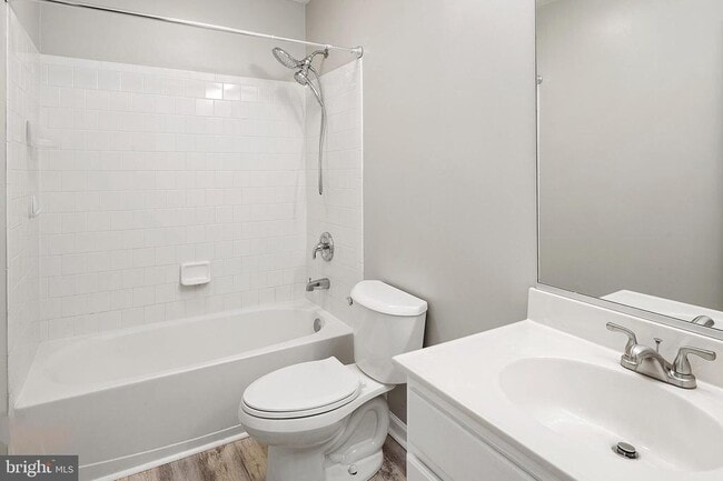 Building Photo - 3622 Elmcrest Ln