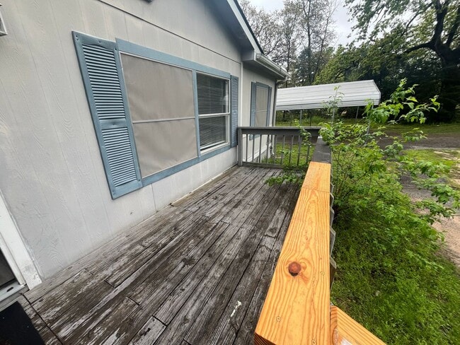 Building Photo - 17186 Countrywood