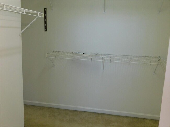 Building Photo - 1570 Hill Crossing Ct