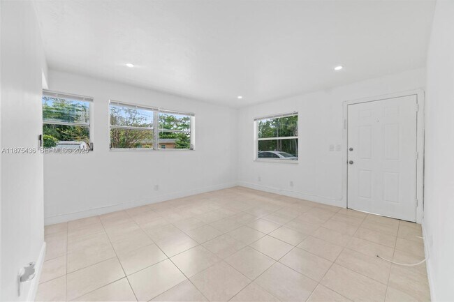 Building Photo - 2457 NE 183rd St