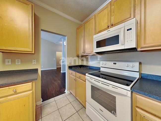 Building Photo - 28 Ginger Gold Dr