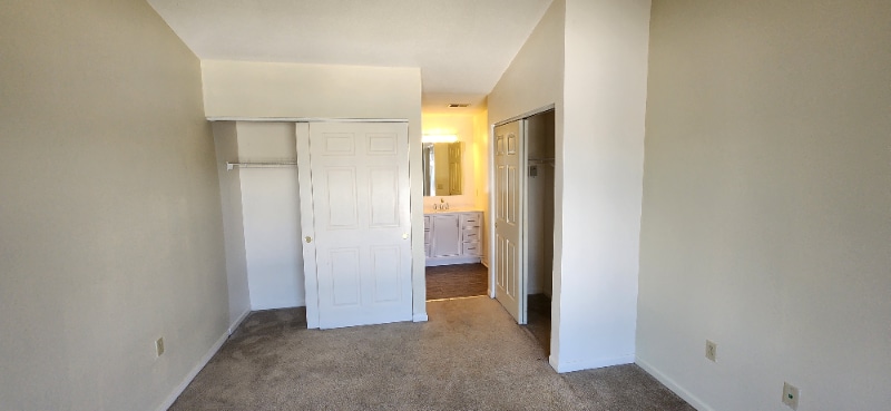 Building Photo - 10085 W Lisbon Ave