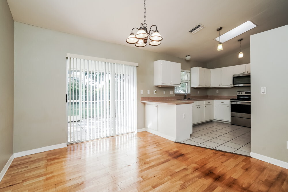 Building Photo - 28 SW 13th St