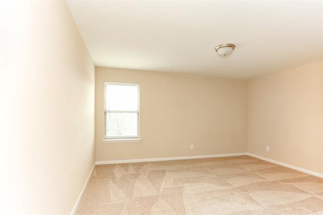 Building Photo - 1421 Park Trails Blvd