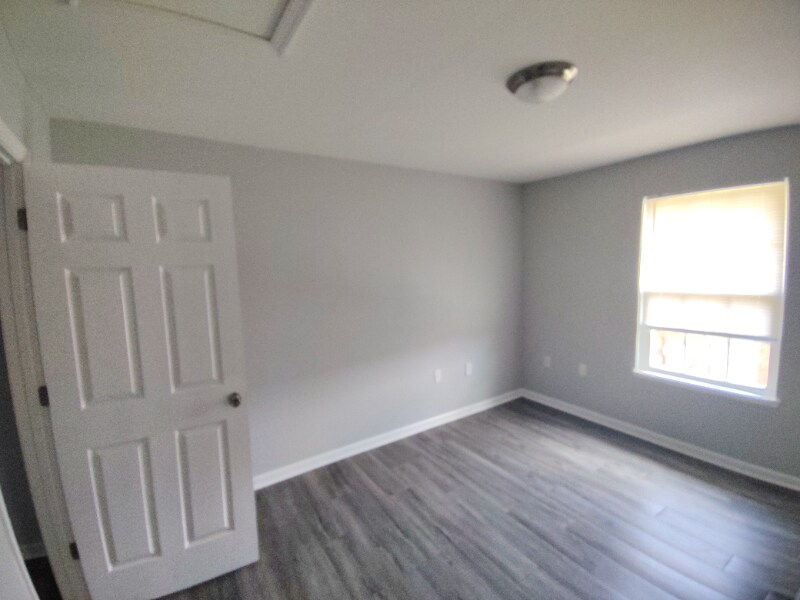 Building Photo - 81 Duiguid Dr