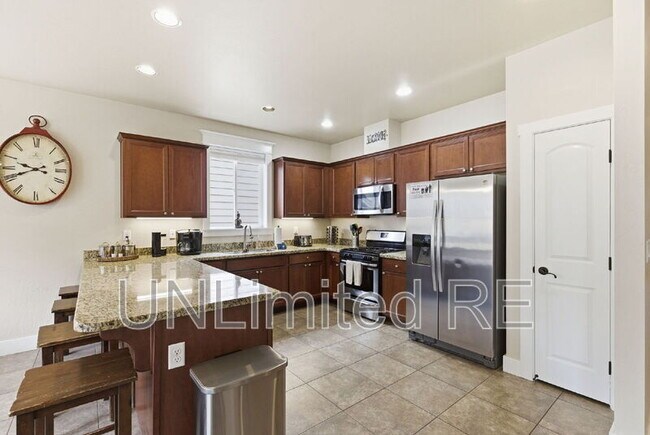 Building Photo - 2907 W Presidio Dr