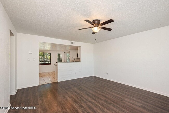 Building Photo - 1515 Huntington Ln