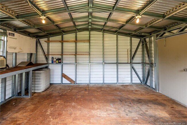 Building Photo - 209 Old Farm Rd