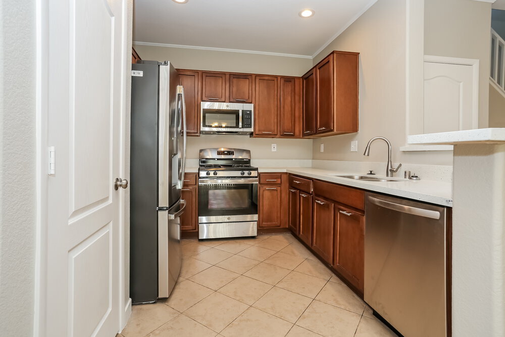 Building Photo - 10728 Cape Shore Ave