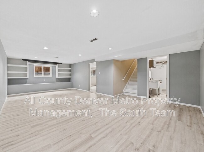 Building Photo - 2516 S Pagosa St