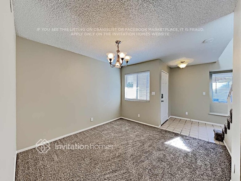 Building Photo - 1740 La Cruz Dr