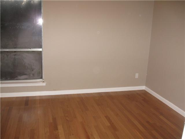 Building Photo - 10207 Rutland Village W