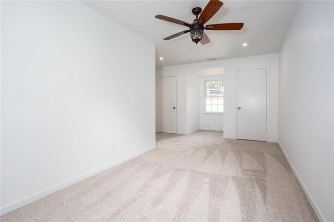 Building Photo - 512 Fieldwood Dr NW