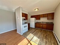 Building Photo - 1566 N Woodbridge St