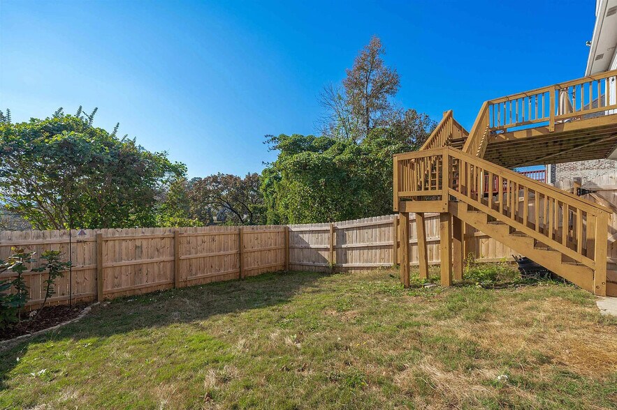 Building Photo - 1565 Bent River Cir